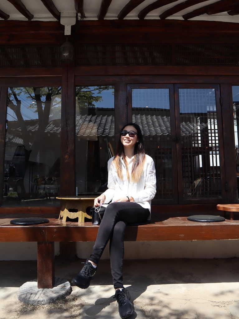 Lingua Asia About Us Minjung in Hanok Cafe