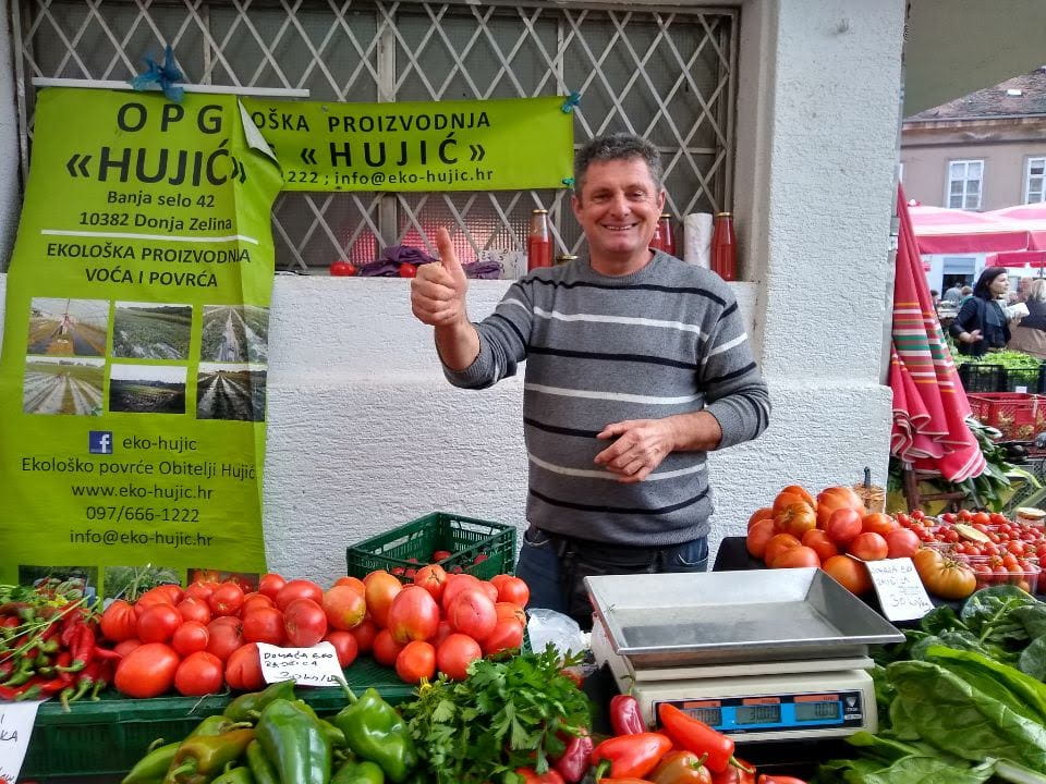 Lingua Asia Farmer's market in Zagreb