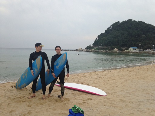 My experience teaching in South Korea. Surfing in Yang Yang