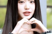 6 Korean Finger Hearts by K-pop Idols